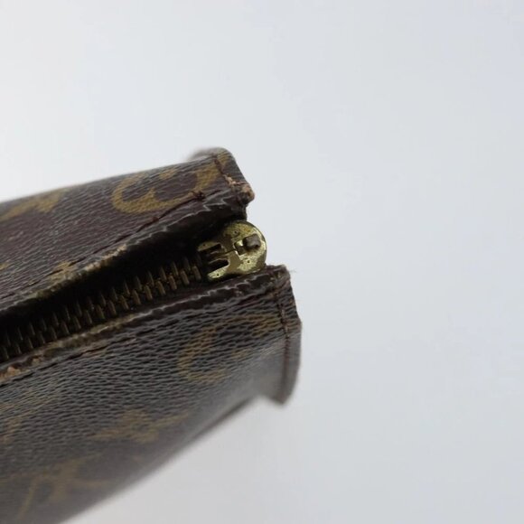 LOUIS VUITTON Monogram Poche Toilette 26 Pouch - Picture 10 of 14
